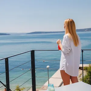 hotel-stacija.hotels-in-trogir.com/